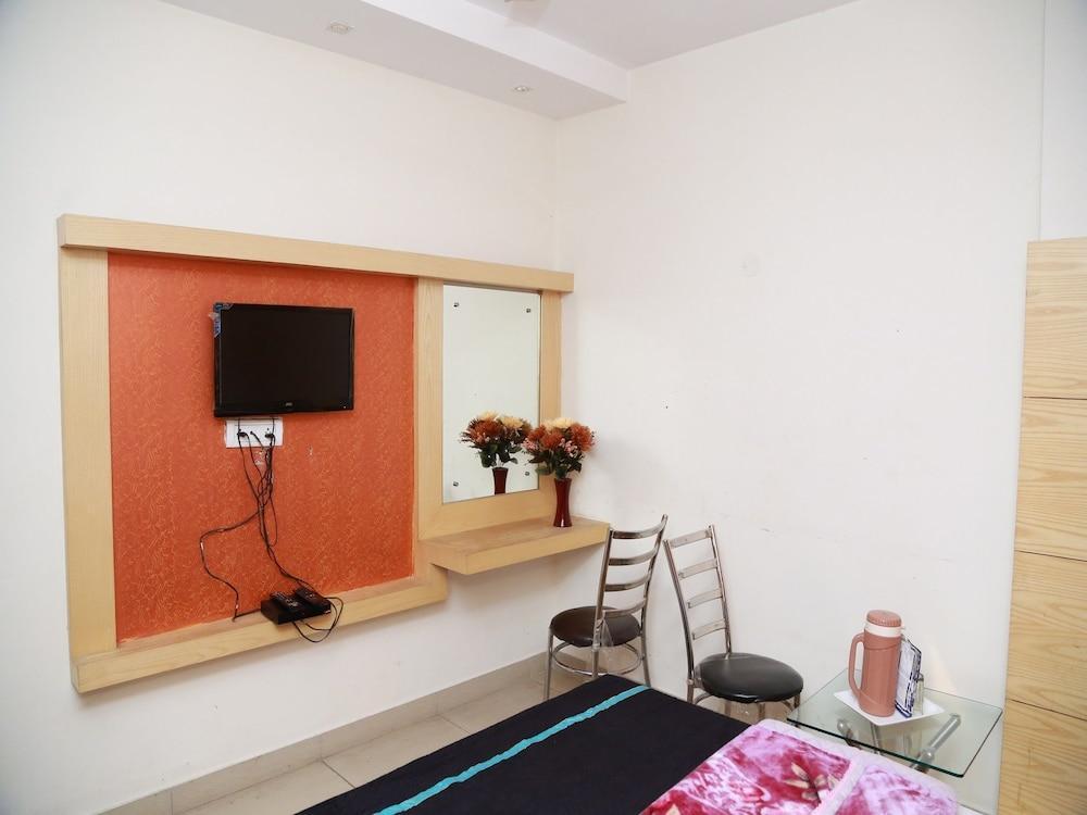 Hotel Klick International - 2 Min Walking From New Delhi Railway Station ภายนอก รูปภาพ