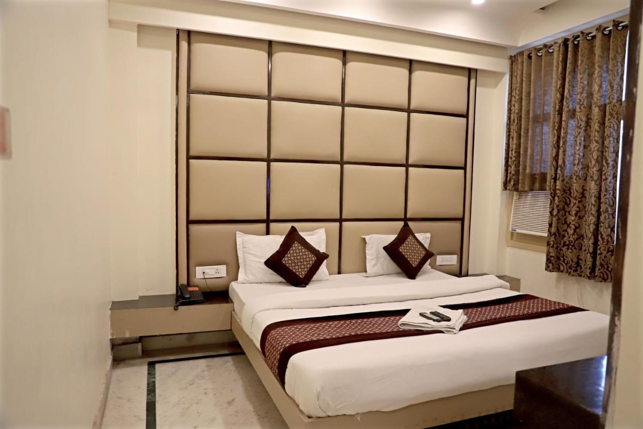 Hotel Klick International - 2 Min Walking From New Delhi Railway Station ภายนอก รูปภาพ