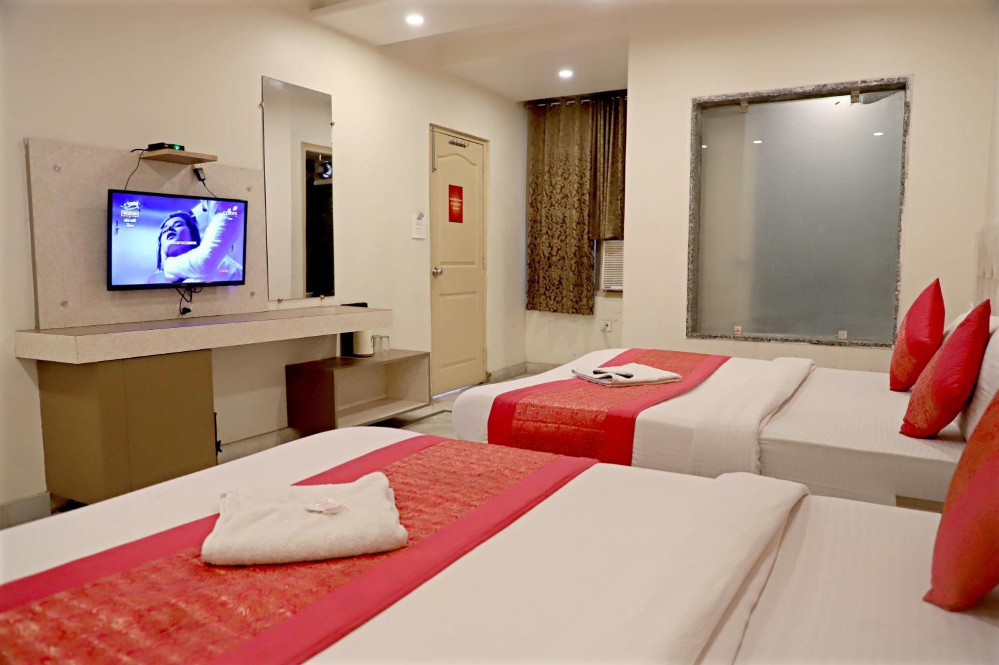 Hotel Klick International - 2 Min Walking From New Delhi Railway Station ภายนอก รูปภาพ